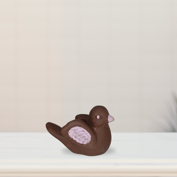 Miniature flying bird statue for planters